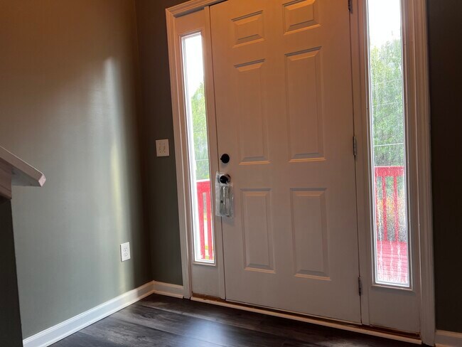 Building Photo - 65 Sampson Ct