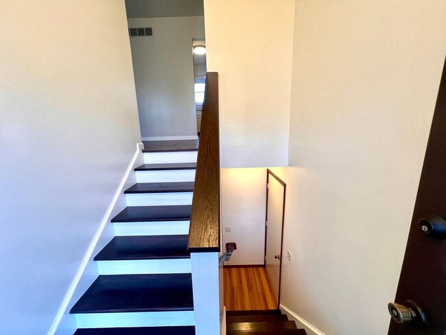 Building Photo - Apple Hill Community - 3 Bedroom 2 Bathroom - Beautiful Home for Rent!