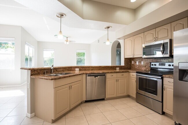 Building Photo - 109 Black Olive Crescent