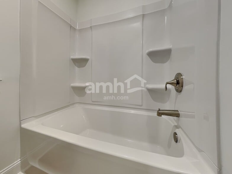 Building Photo - 1439 Aquamarine Dr