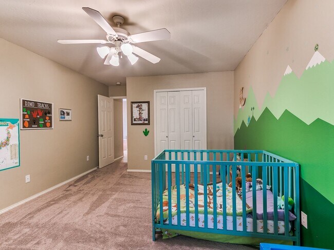 Building Photo - Large 4-Bedroom Home in Edmond Schools