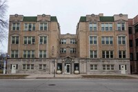 Building Photo - 1320 E Hyde Park Blvd