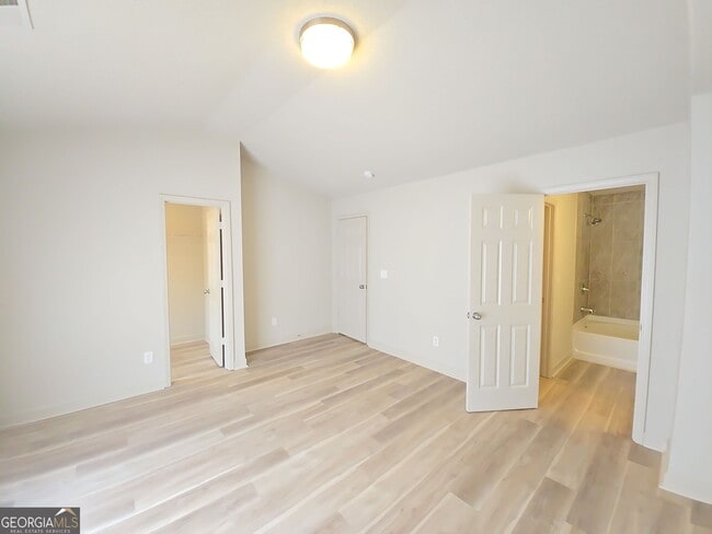 Building Photo - 2671 Parkway Trail
