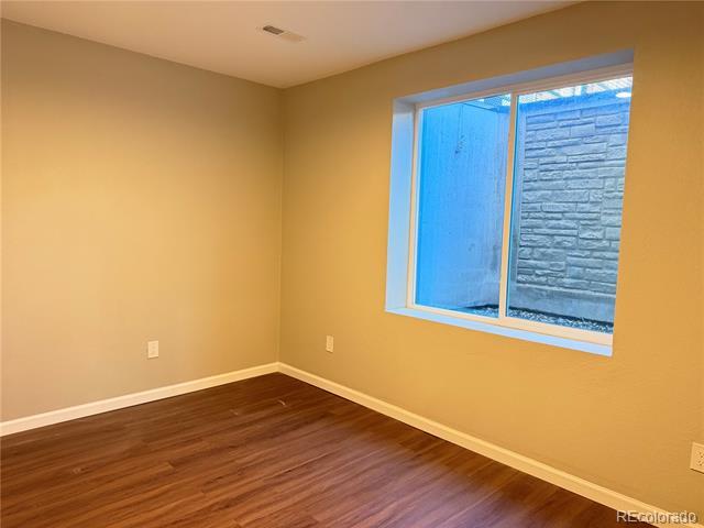 Building Photo - 15937 E Otero Cir