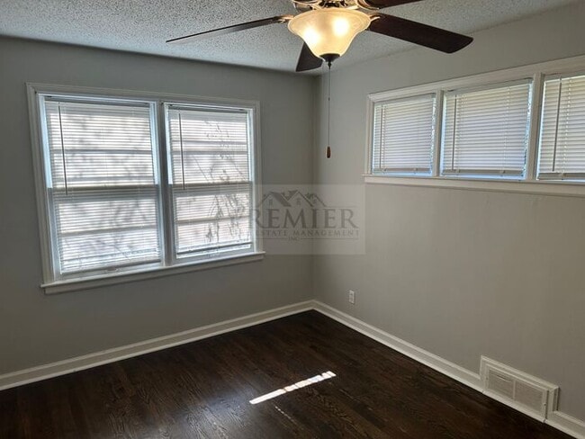 Building Photo - 10100 Blue Ridge Blvd