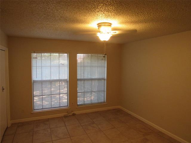 Building Photo - 4207 Buckthorn St