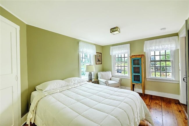 Building Photo - 148 Fogland Rd