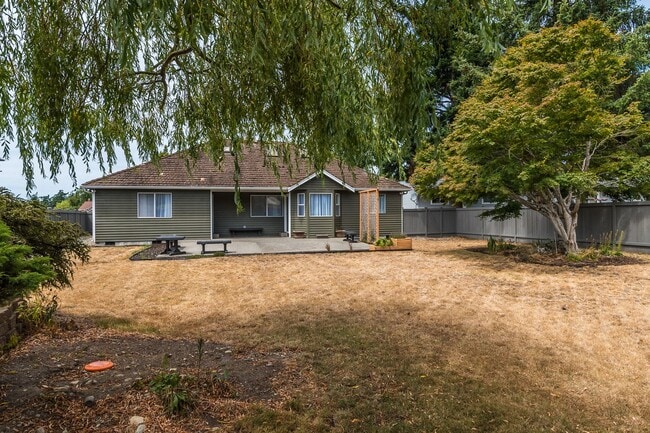 Building Photo - Updated Oak Harbor Home in Ridgehaven