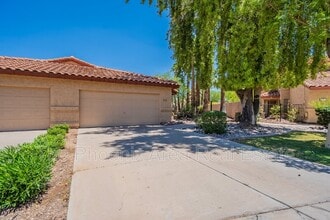 Building Photo - 735 N Tangerine Dr