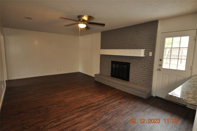 Building Photo - 2232 Shady Brook Dr