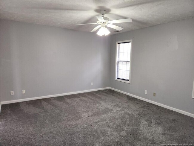 Building Photo - 7720 Redwood Ave