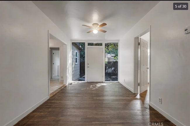 Building Photo - 1010 Warner St