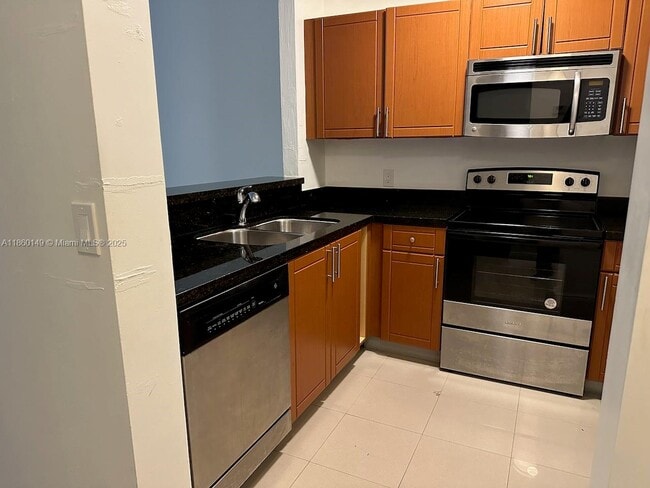 Building Photo - 652 NE 63rd St