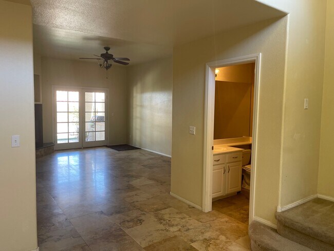 Building Photo - 2246 Sisley Pl