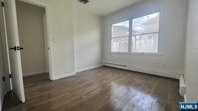 Building Photo - 556 Longview Ave