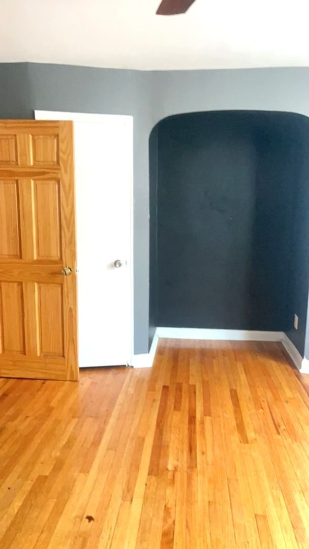 Building Photo - Stunning 3-Bedroom Townhome in East Oak Lane! Available NOW!