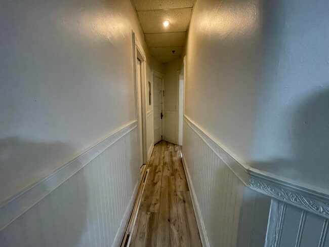 Building Photo - 313 49th St