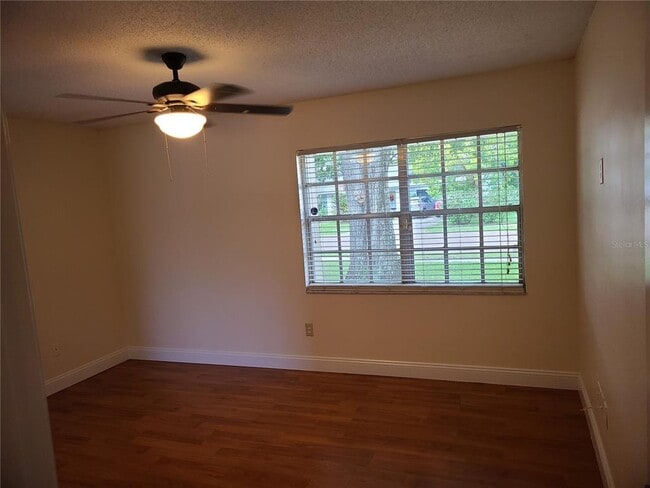 Building Photo - 1125 Santa Cruz Way