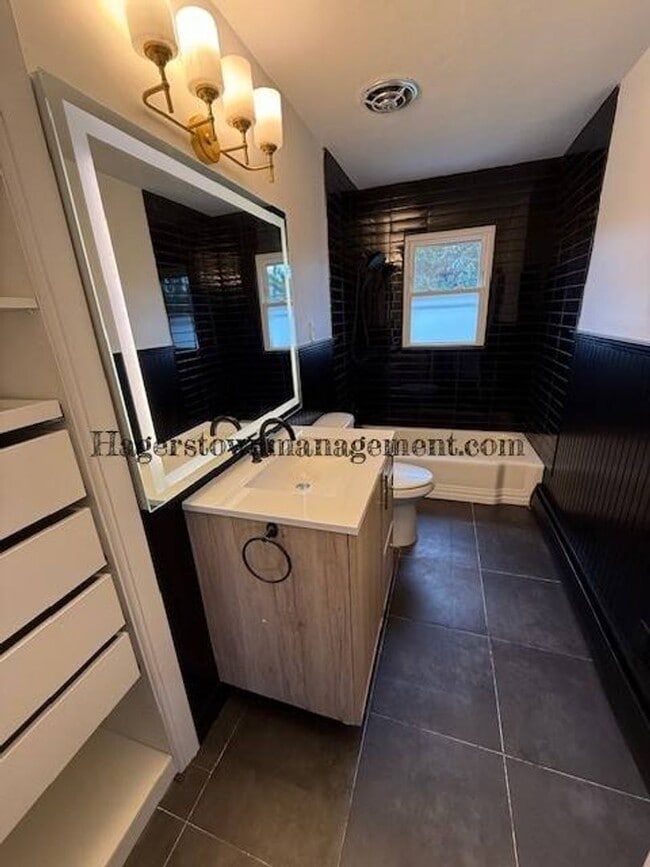 Building Photo - Greencastle - 3 BR Rancher