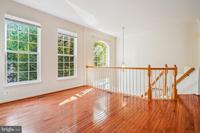 Building Photo - 11479 Carriage Gate Ct