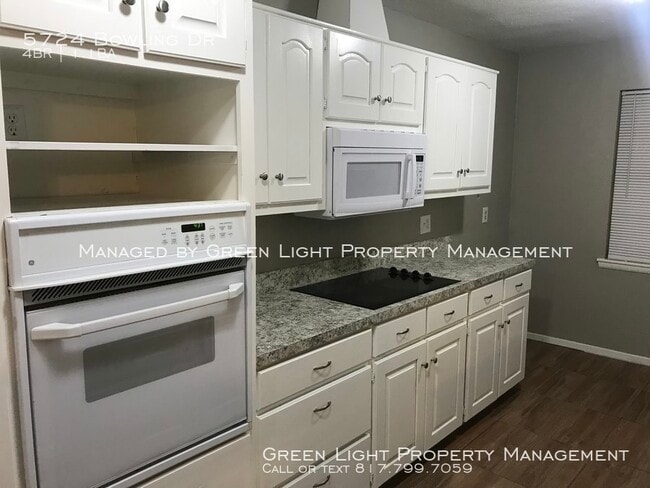 Building Photo - 4 bedroom remodeled home in Watauga