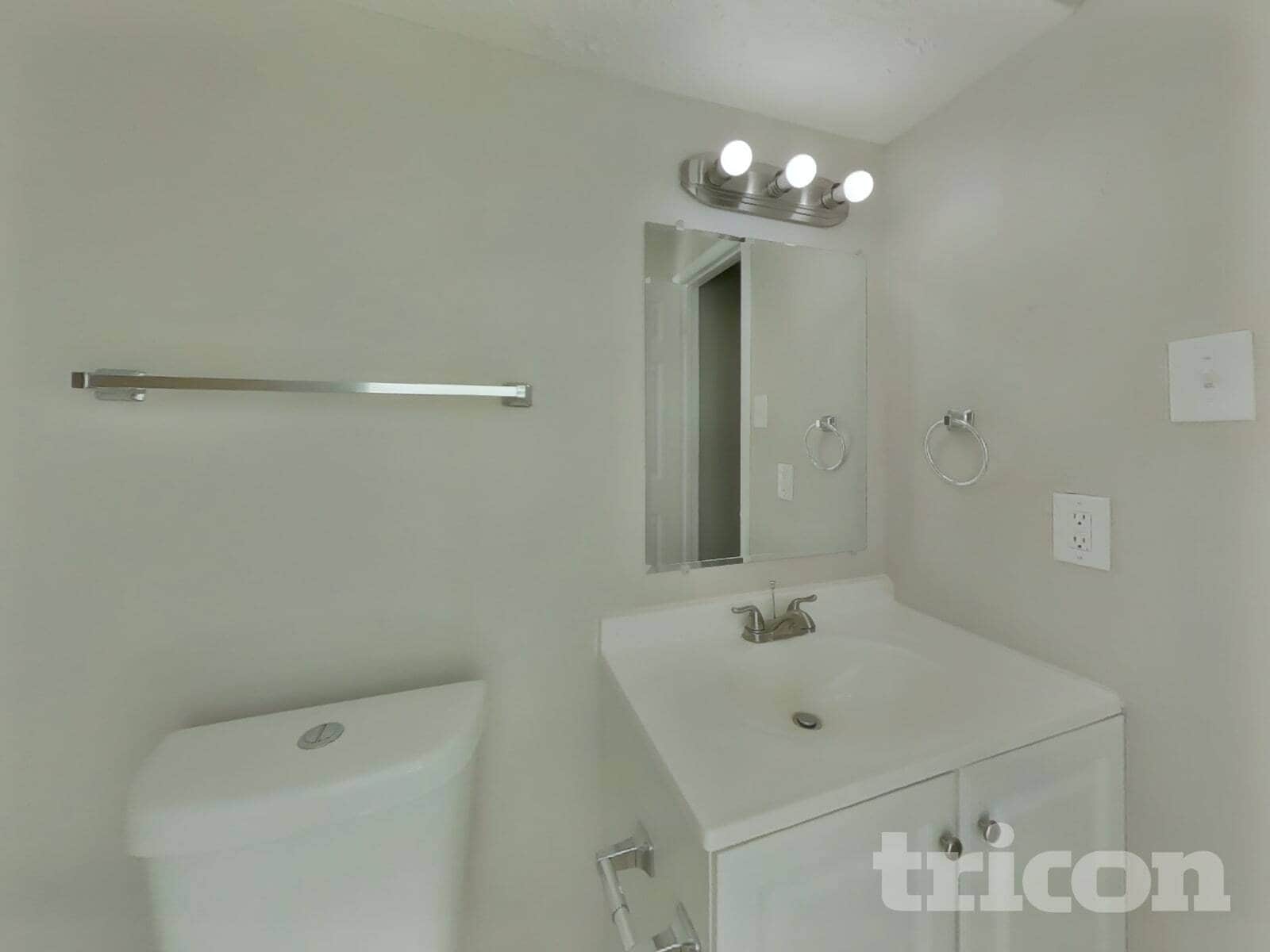 Building Photo - 12819 Enchanted Path Dr