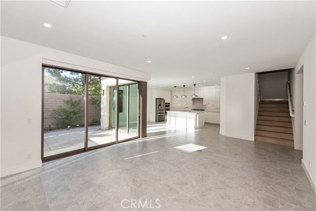 Building Photo - 121 Toretta