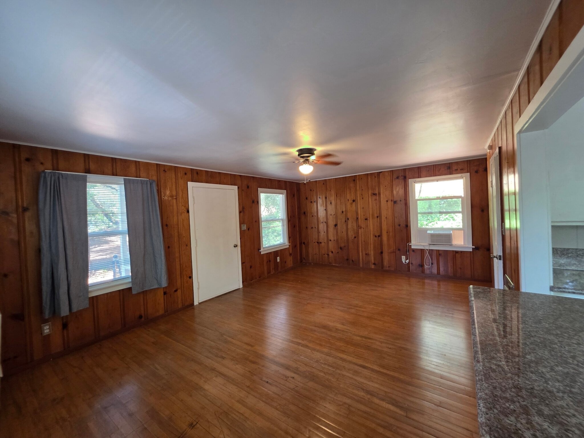 Building Photo - 16619 Old Stagecoach Rd