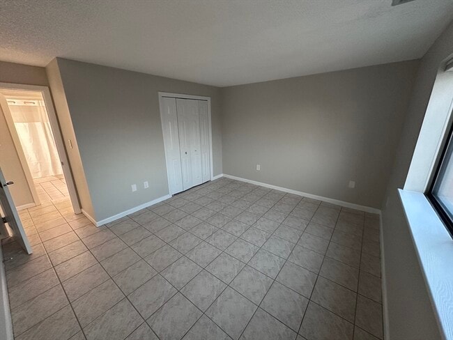 Building Photo - 292 Salem St