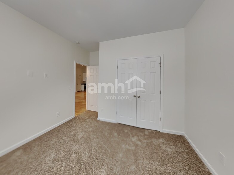 Building Photo - 518 Anglewood Trace