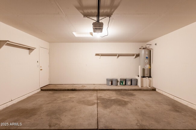 Building Photo - 1491 W 18th Ave