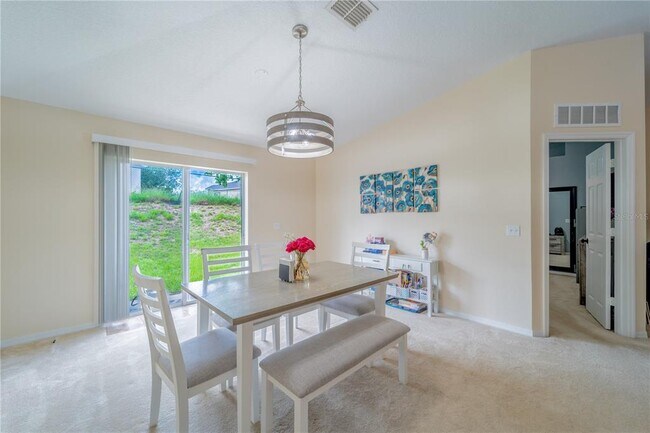 Building Photo - 525 Ridges Dr