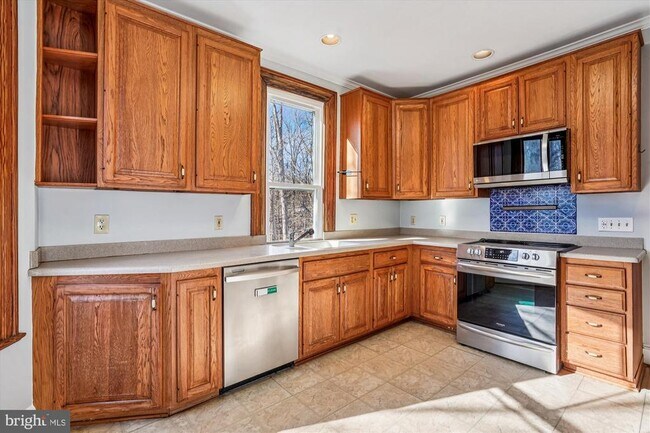 Building Photo - 2799 Beechbank Rd