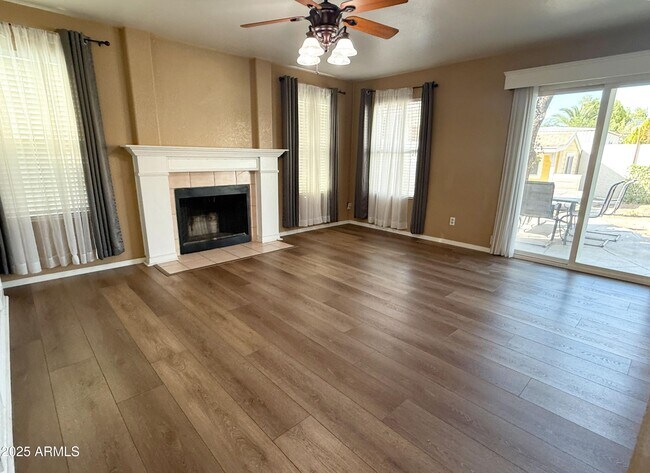 Building Photo - 1670 E Gary Dr