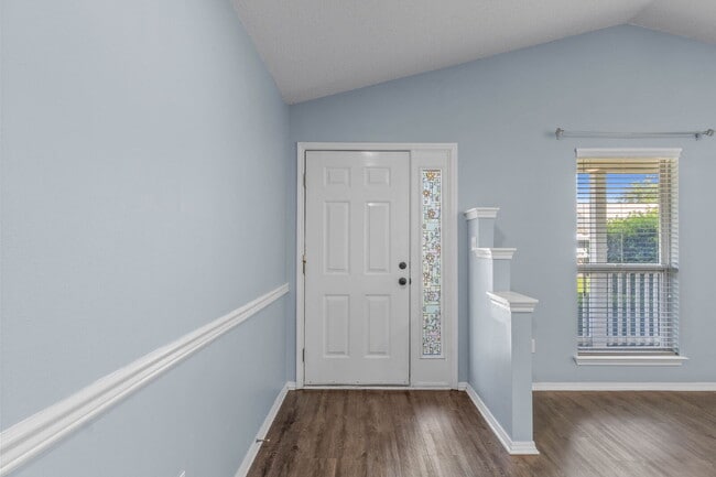 Building Photo - 989 Claeven Cir