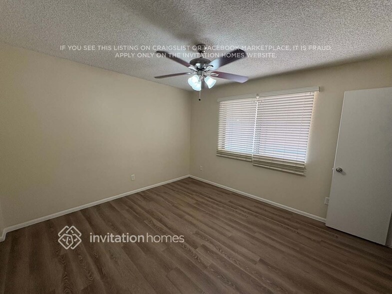 Building Photo - 7341 W Shangri La Rd