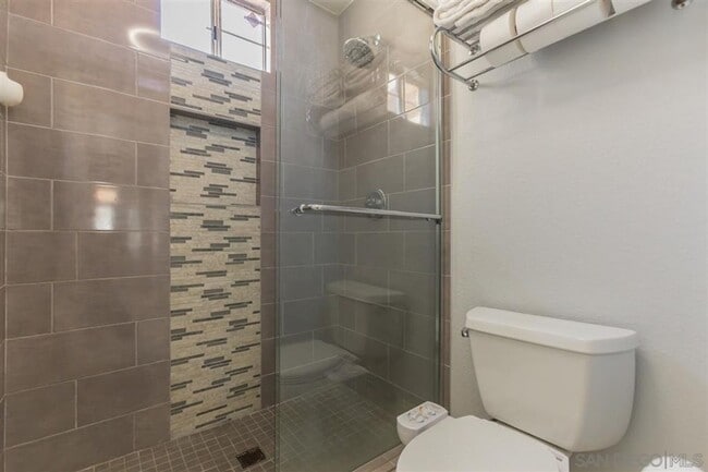 Building Photo - 2 Bed / 2 Bath Townhome in El Cajon