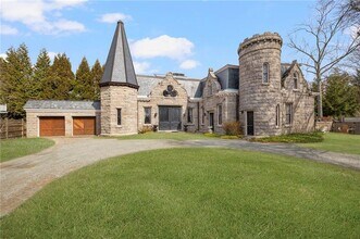 Building Photo - 60 Old Beach Rd