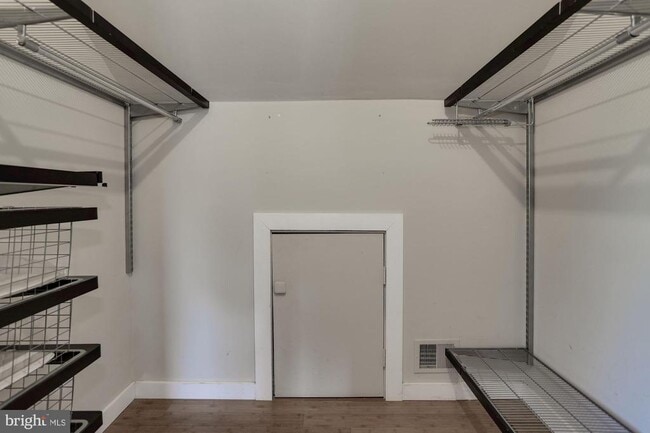 Building Photo - 144 N Bedford St