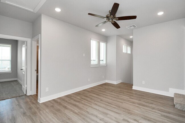 Building Photo - 21023 Treasure Gate Ln