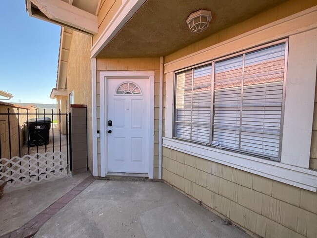 Building Photo - Single-family home 3 bedroom 2 bathroom located in the highly sought-after area of Chino Hills, CA.