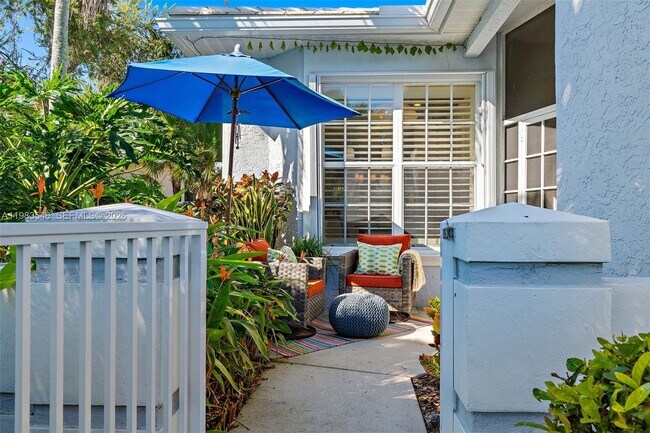 Building Photo - 1832 SW Willowbend Ln