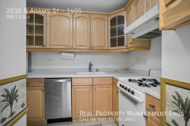 Building Photo - 2030 N Adams St