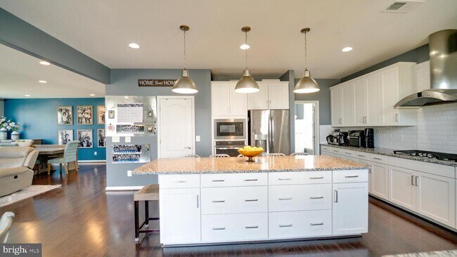 Building Photo - 24855 Bradford Forest Dr