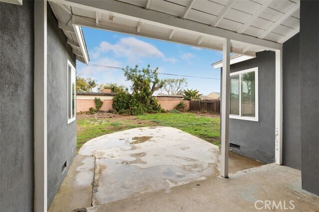 Building Photo - 11671 Fredrick Dr
