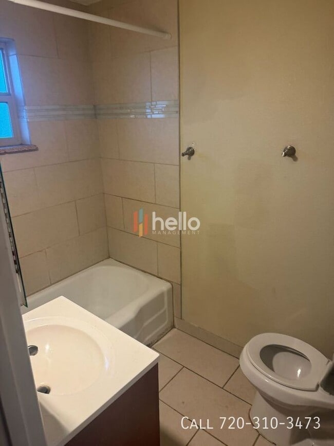 Building Photo - 1435 Otis St