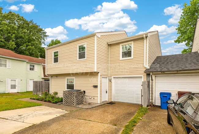 Building Photo - 4314 Midhurst Ln