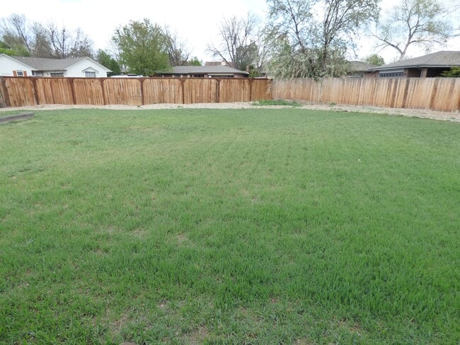 Building Photo - 4 Bedroom home in Loveland