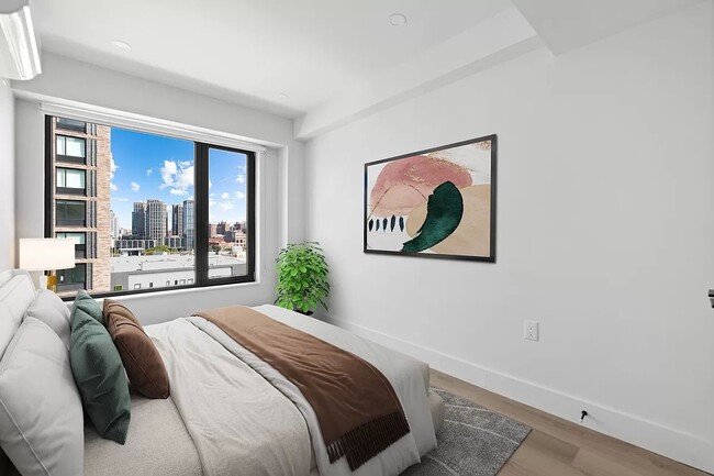 Building Photo - 215 East 124th Street