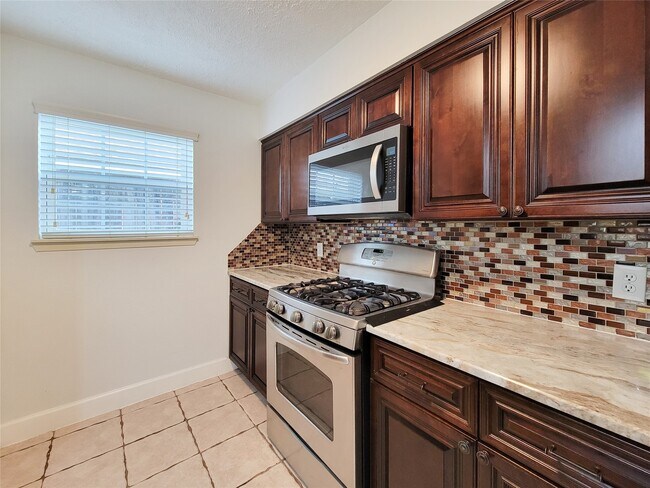 Building Photo - 3434 Almondwood Dr